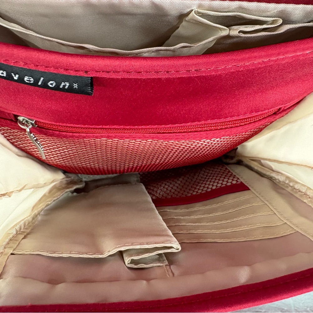 Travelon Red Crossbody Anti-Theft Organizer Travel Purse - Picture 6 of 12